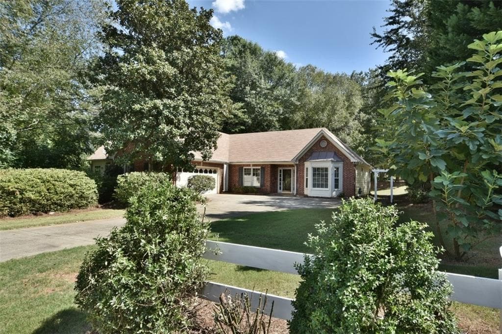 4162 Hubert Drive, Marietta, GA 30066 — most recent listing photo