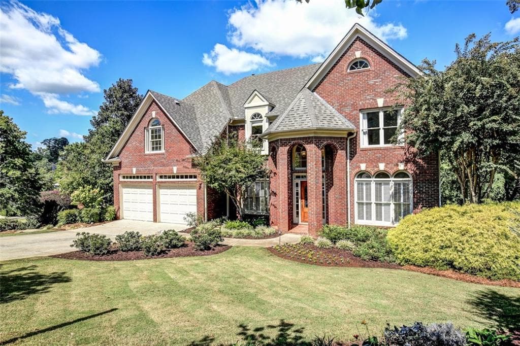 6 bedroom, 5,452 sq ft single family residence sold at 1825 Grist Stone Court, Atlanta, GA 30307