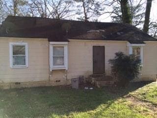 2 bedroom, 984 sq ft single family residence sold at 2070 Arlington Circle, Atlanta, GA 30318