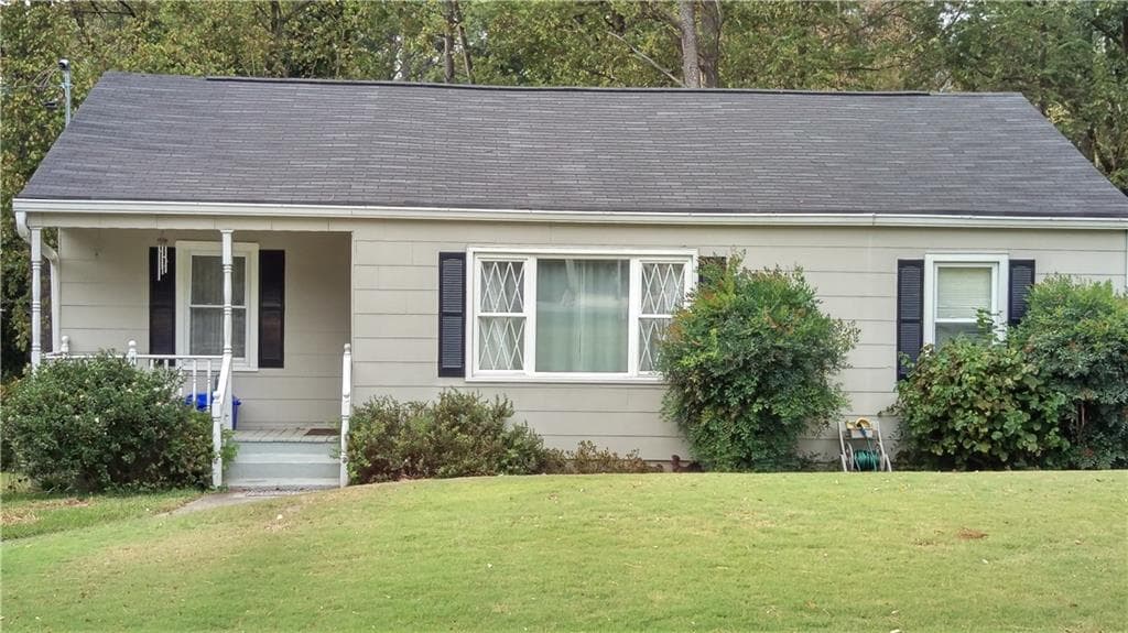 3 bedroom, 1,300 sq ft single family residence sold at 1048 Vista Trail, Atlanta, GA 30324