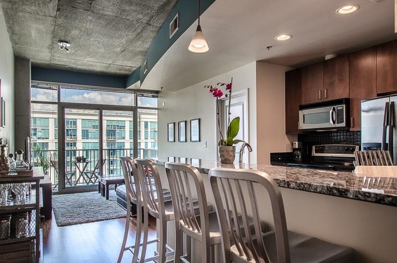 1 bedroom, 779 sq ft condominium sold at 250 Pharr Road 2003, Atlanta, GA 30305