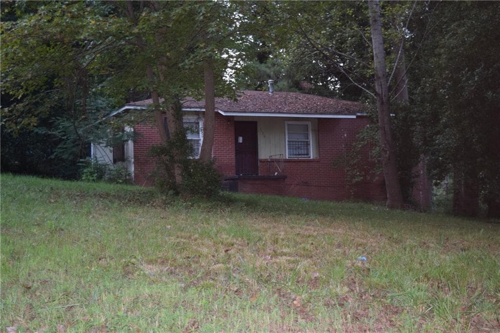 1120 Rebel Forest Drive, Atlanta, GA 30315 — most recent listing photo