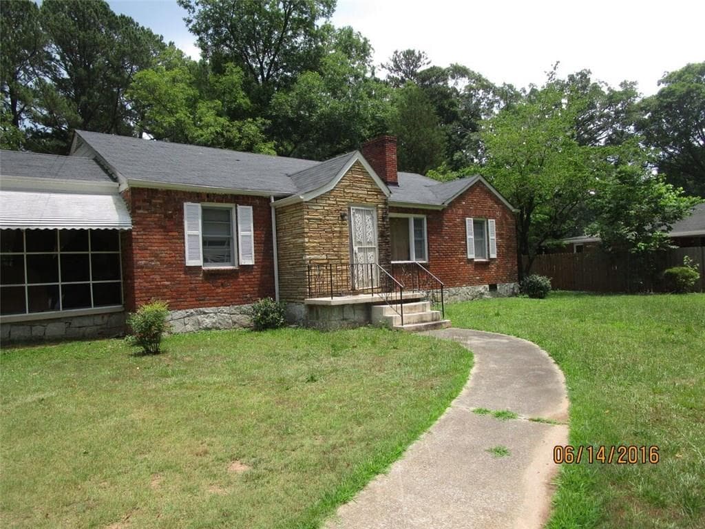 3 bedroom, 1,644 sq ft single family residence sold at 350 Lynhurst Drive, Atlanta, GA 30311