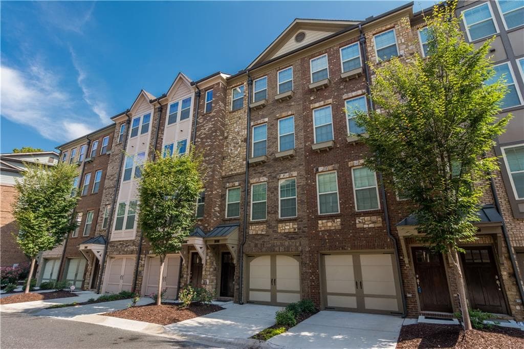 2 bedroom, 1,350 sq ft townhouse sold at 271 Goodson Way, Atlanta, GA 30309