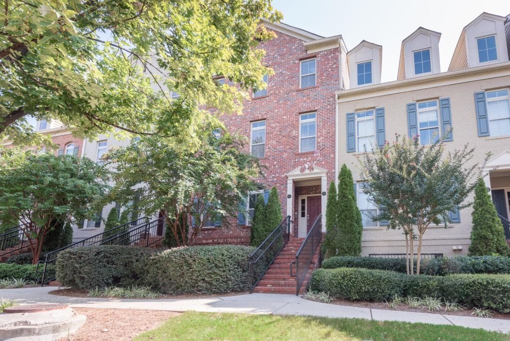 3 bedroom, 1,934 sq ft townhouse sold at 293 LeGran Bend 293, Atlanta, GA 30328