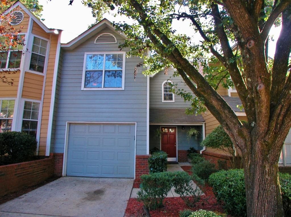 2 bedroom, 1,204 sq ft townhouse sold at 3240 Long Iron Place, Lawrenceville, GA 30044