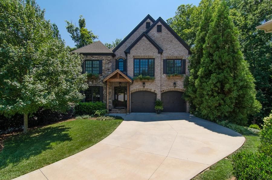 560 Cliftwood Court, Sandy Springs, GA 30328 — most recent listing photo