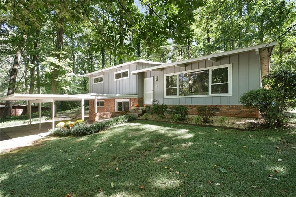 3 bedroom, 2,024 sq ft single family residence sold at 3367 Thornewood Drive, Atlanta, GA 30340