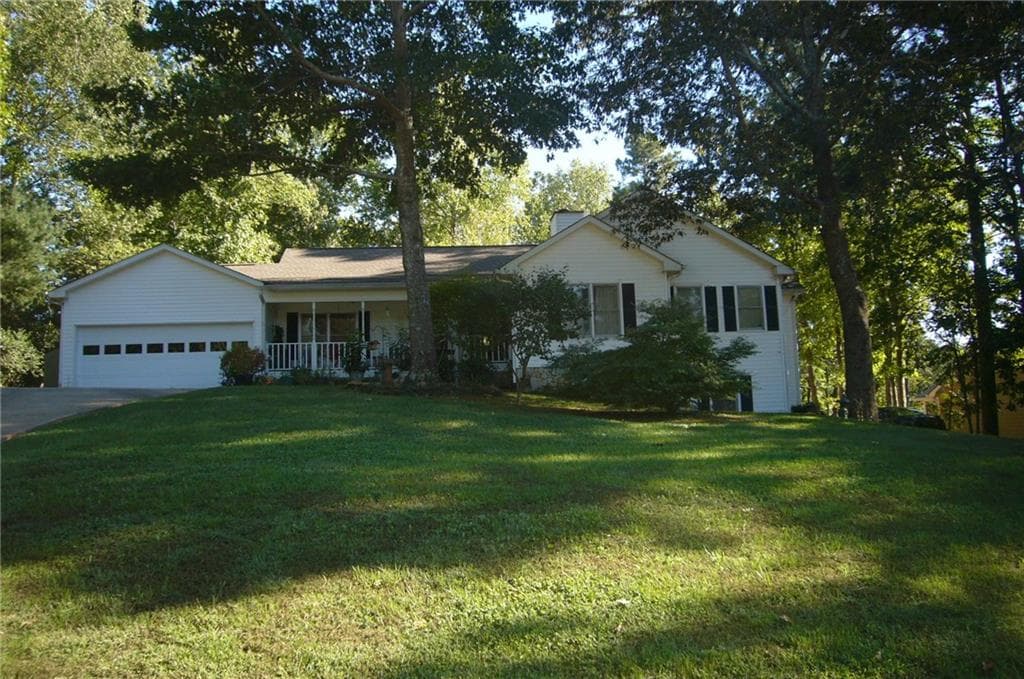 5675 Pipsissewa Drive, Flowery Branch, GA 30542 — most recent listing photo