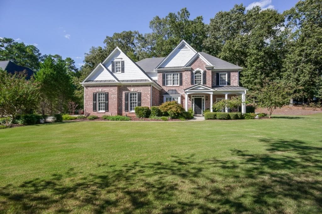 4 bedroom, 3,256 sq ft single family residence sold at 1830 Providence Place Drive, Alpharetta, GA 30009