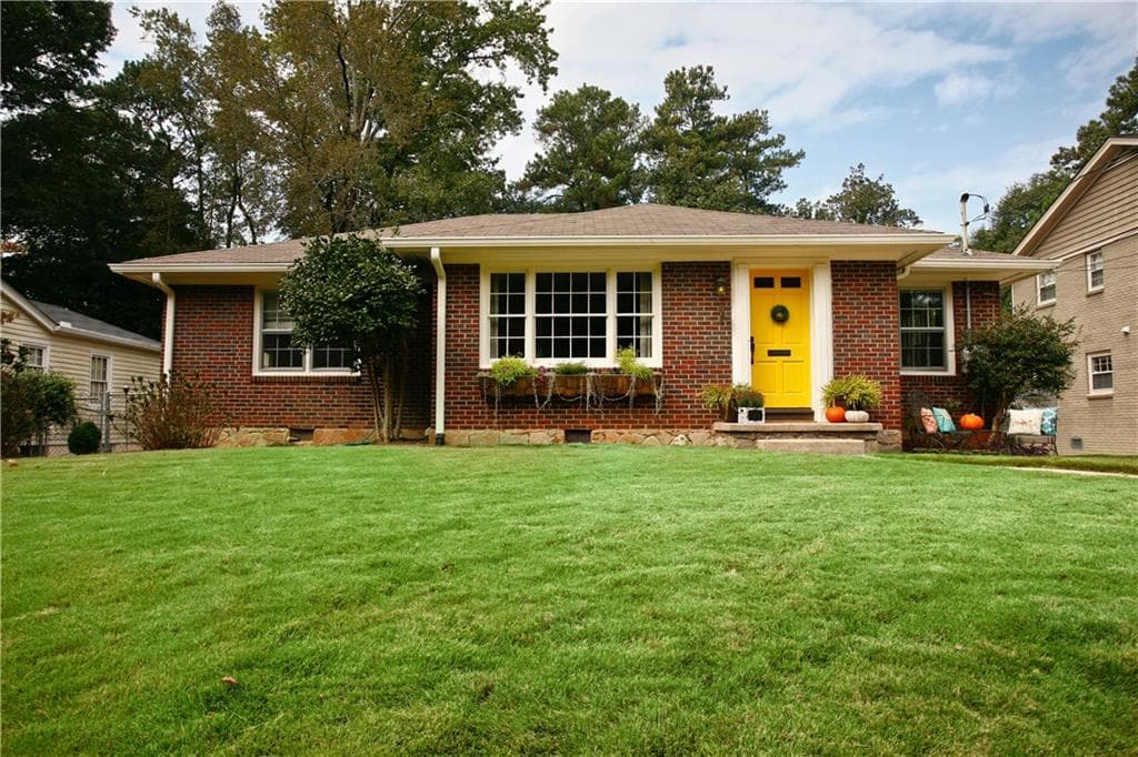 4 bedroom single family residence sold at 47 Berkeley Road, Avondale Estates, GA 30002