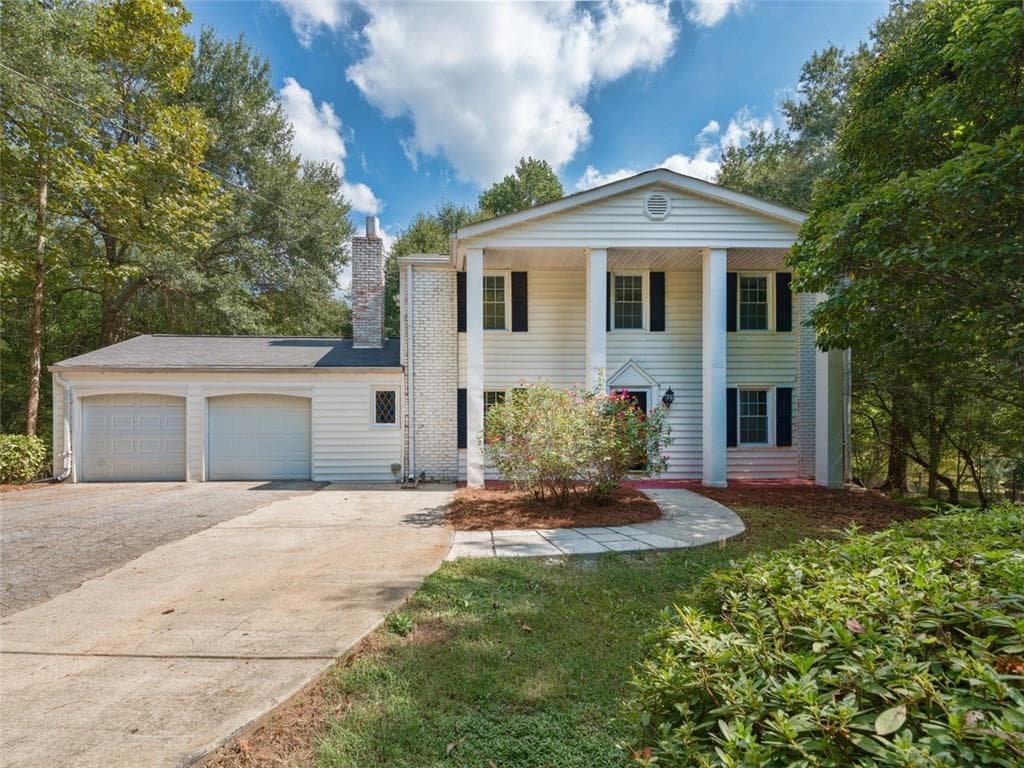 3 bedroom, 1,703 sq ft single family residence sold at 5147 Winters Chapel Road, Atlanta, GA 30360