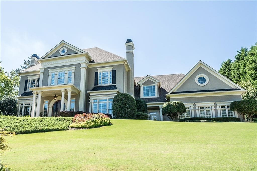 4 bedroom, 4,977 sq ft single family residence sold at 1007 Tullamore Place, Alpharetta, GA 30022