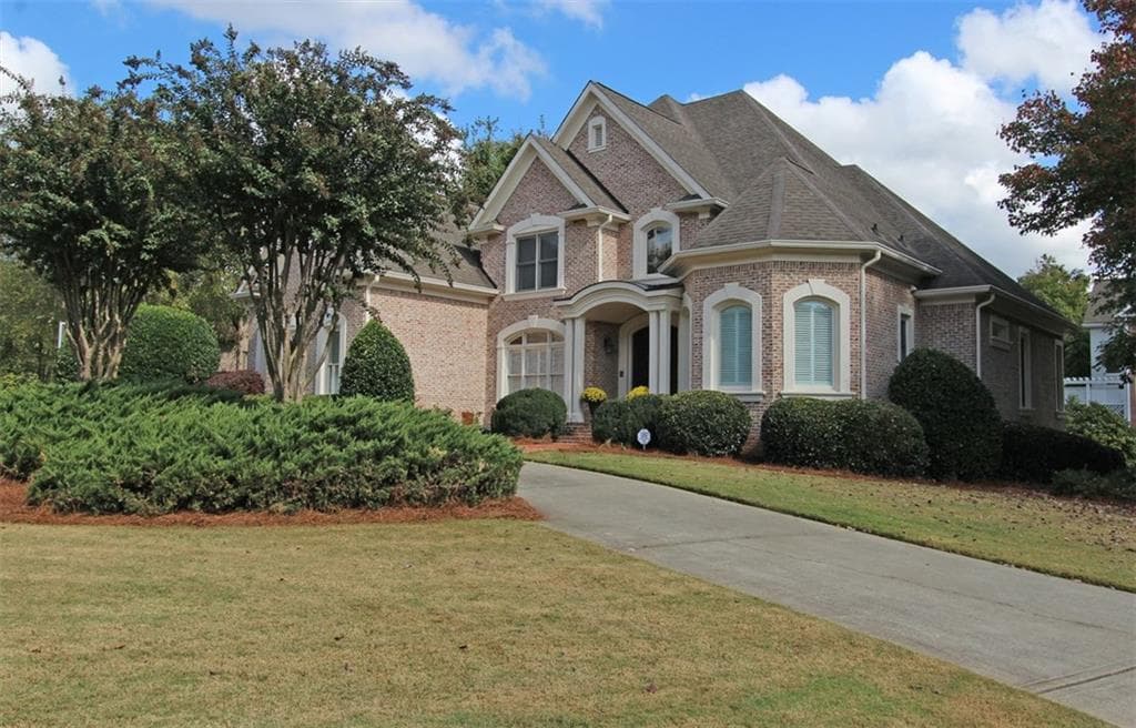5 bedroom, 6,292 sq ft single family residence sold at 3110 Denton Place, Roswell, GA 30075