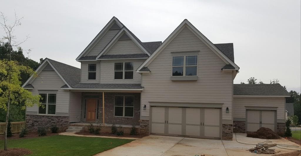 5 bedroom single family residence sold at 210 Clubhouse Drive, Canton, GA 30114