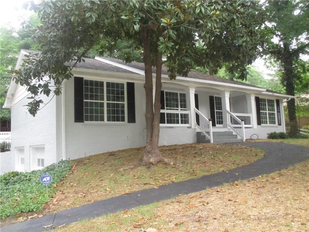 4 bedroom, 1,733 sq ft single family residence sold at 1357 Oakcrest Drive, Atlanta, GA 30311
