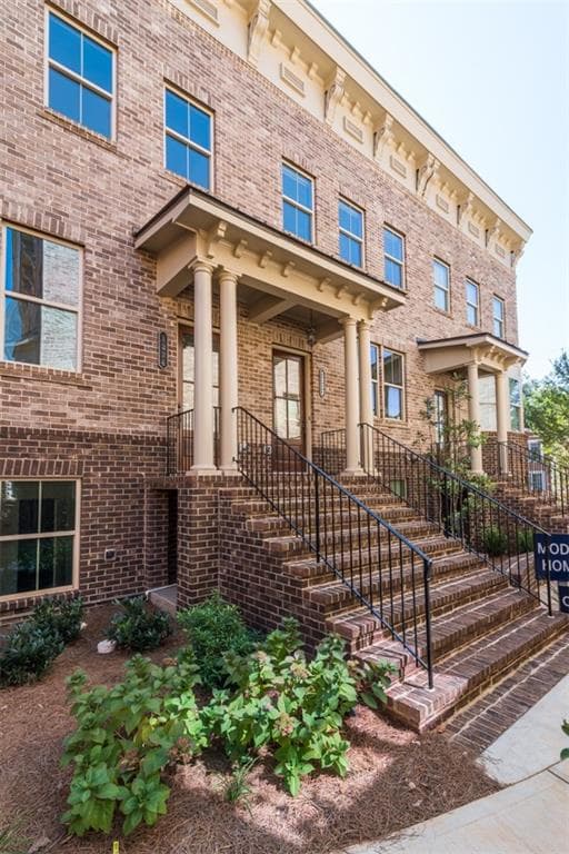 3 bedroom, 2,376 sq ft townhouse sold at 1222 Virginia Court 310, Atlanta, GA 30306