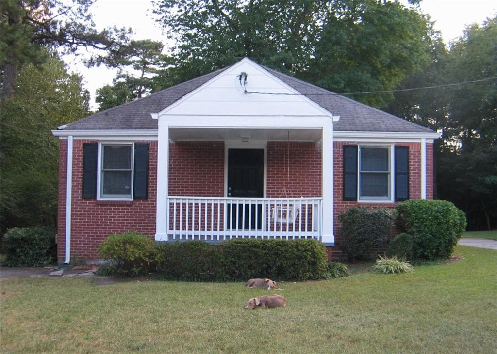1252 W Ridge Avenue, Stone Mountain, GA 30083 — most recent listing photo