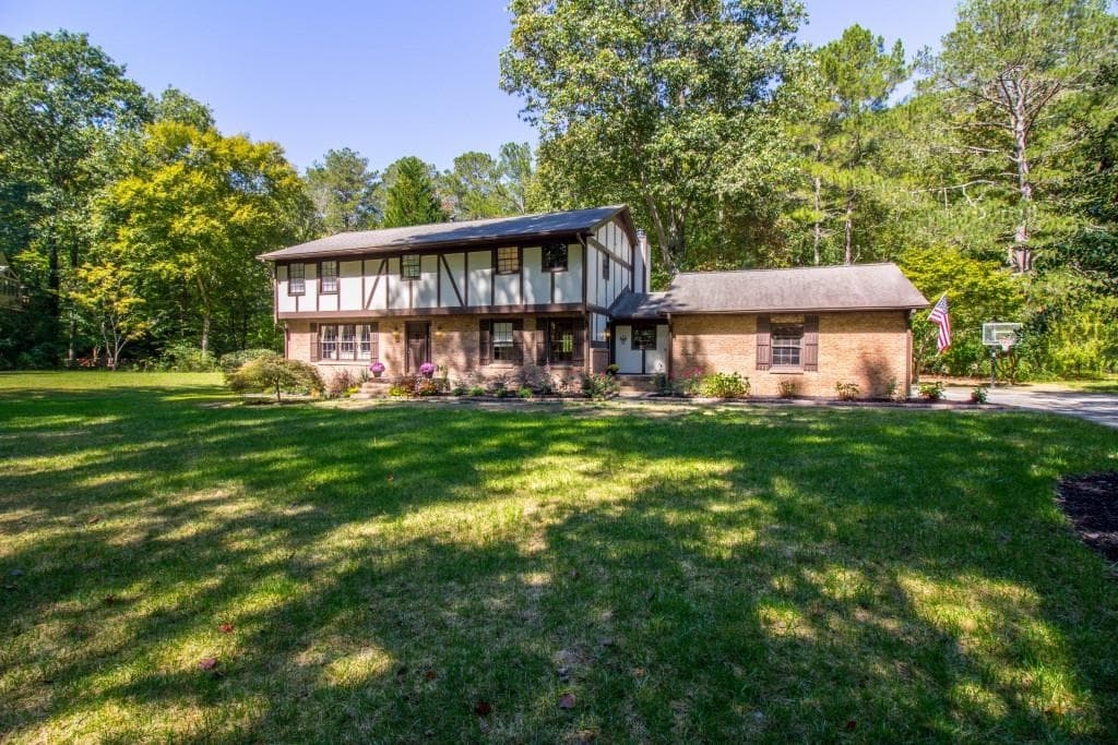 135 N Mill Road, Sandy Springs, GA 30328 — most recent listing photo