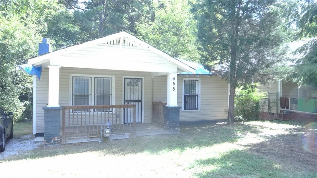 2 bedroom, 1,163 sq ft single family residence sold at 655 S Grand Avenue, Atlanta, GA 30318