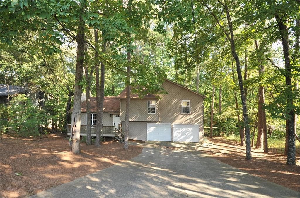 5090 Ravenwood Drive, Marietta, GA 30066 — most recent listing photo