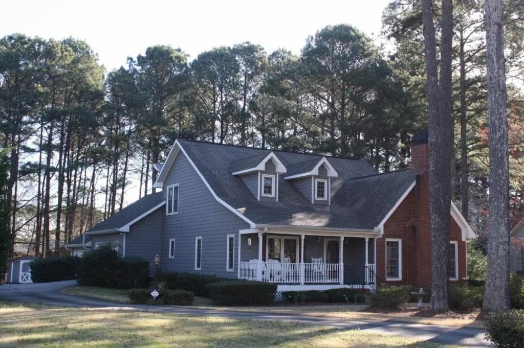 3 bedroom, 2,284 sq ft single family residence sold at 2318 Radbury Lane, Snellville, GA 30078