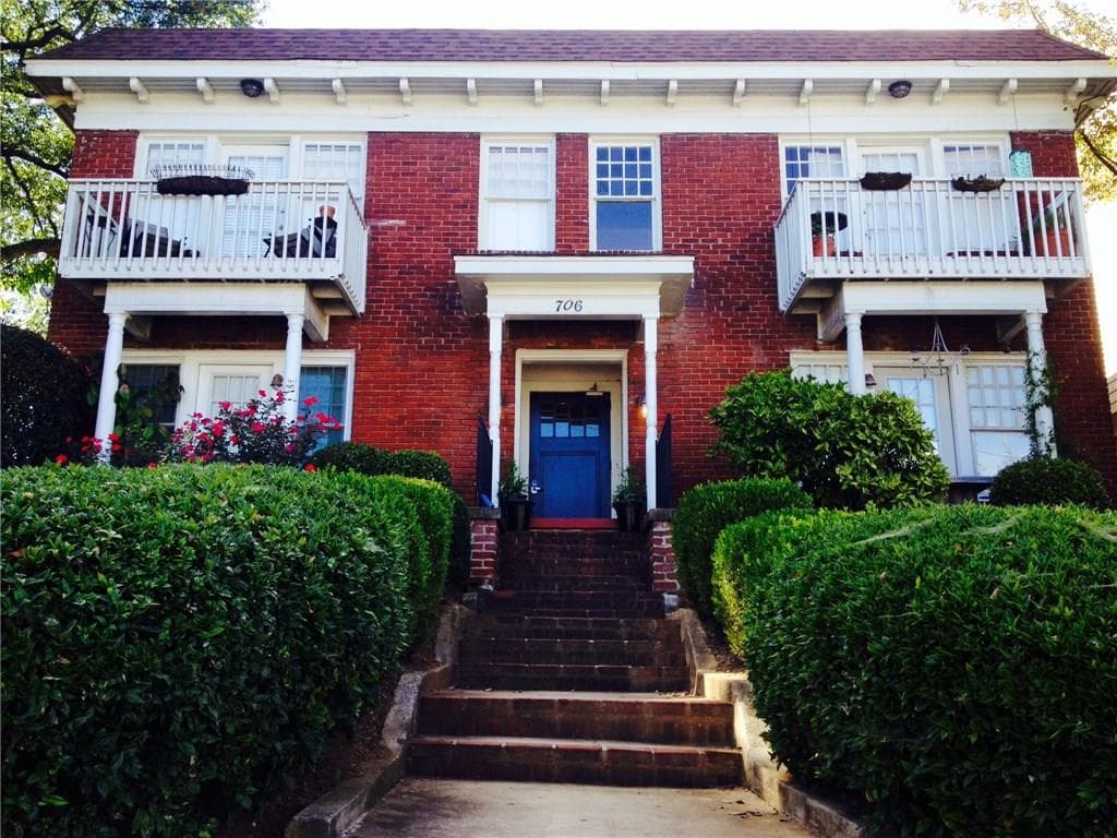 2 bedroom, 1,045 sq ft condominium sold at 706 Charles Allen Drive 3, Atlanta, GA 30308