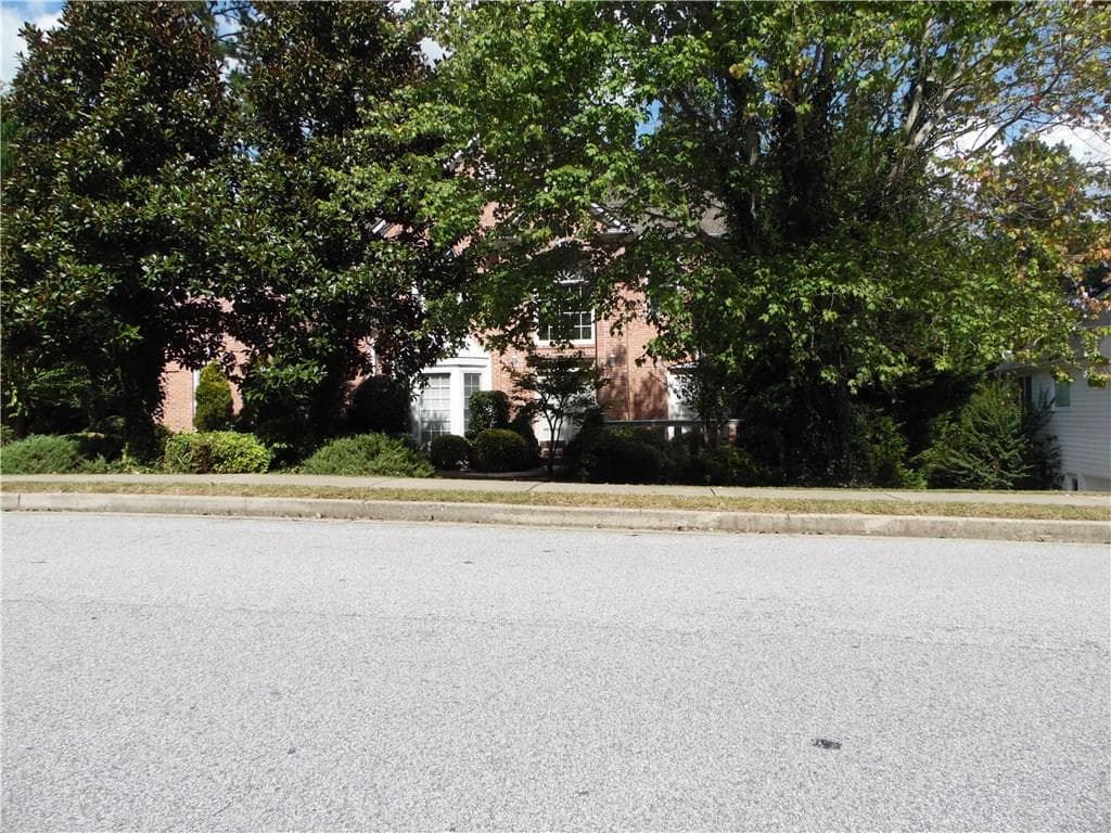 7040 Glen Cove Lane, Stone Mountain, GA 30087 — most recent listing photo