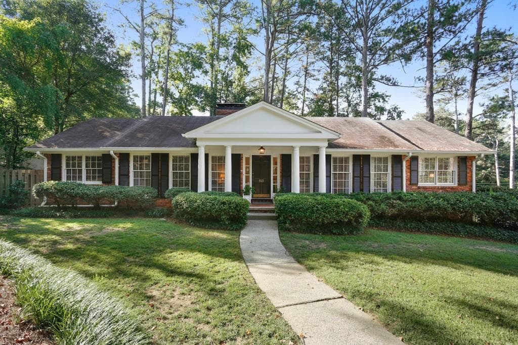 4 bedroom single family residence sold at 565 Franklin Road, Atlanta, GA 30342