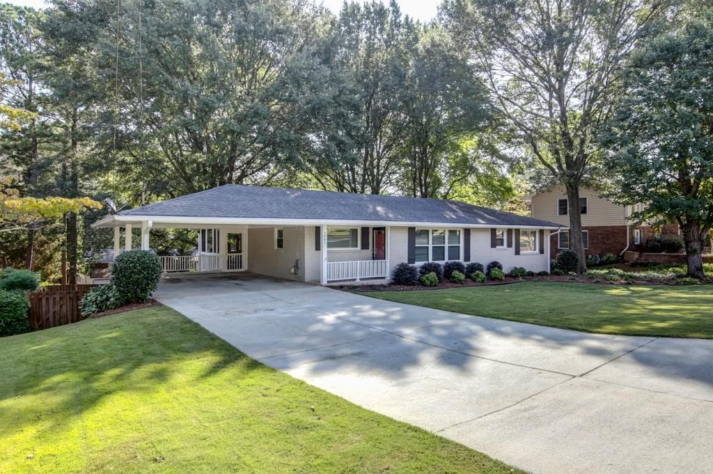 4 bedroom single family residence sold at 3881 Cherrydale Lane, Smyrna, GA 30082