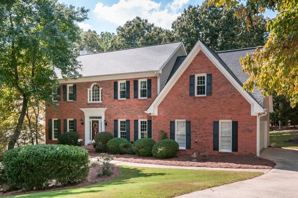 4 bedroom, 3,664 sq ft single family residence sold at 3185 Waters Mill Drive, Alpharetta, GA 30022