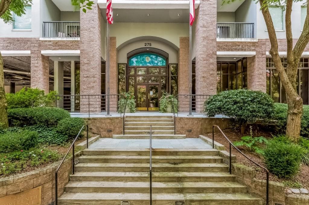 1 bedroom, 765 sq ft condominium sold at 275 13th Street 703, Atlanta, GA 30309