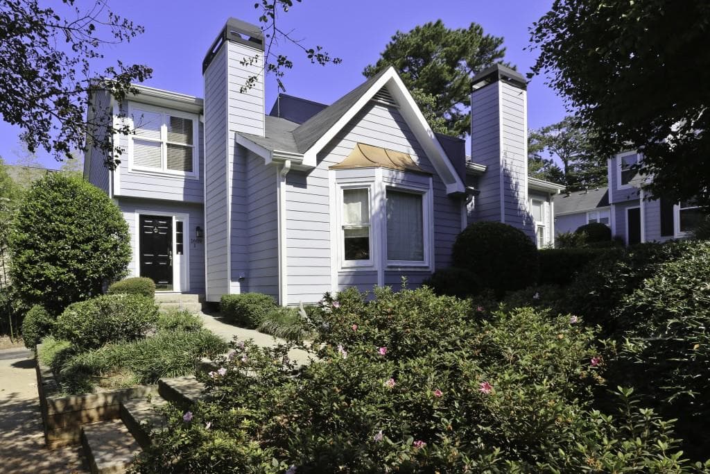 1609 Defoors Walk 1609, Atlanta, GA 30318 — most recent listing photo