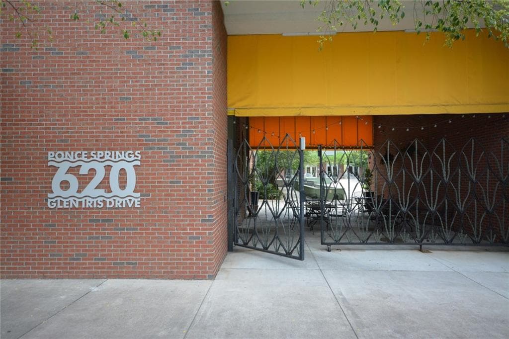 1 bedroom, 746 sq ft condominium sold at 620 Glen Iris Drive 210, Atlanta, GA 30308