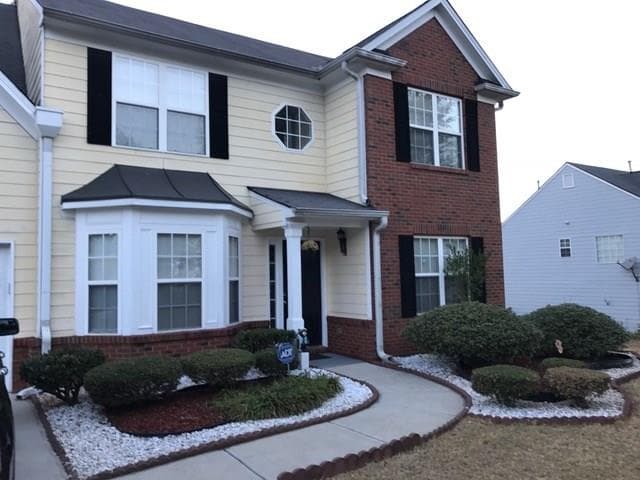 4 bedroom, 2,409 sq ft single family residence sold at 485 CHAPEL WALK Lane, Lawrenceville, GA 30045
