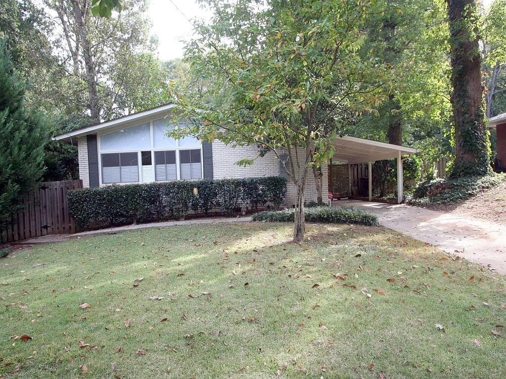 2981 Vine Circle, Decatur, GA 30033 — most recent listing photo