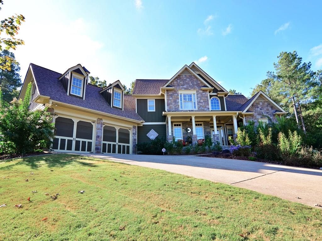 6 bedroom, 4,893 sq ft single family residence sold at 208 Russell Court, Canton, GA 30115