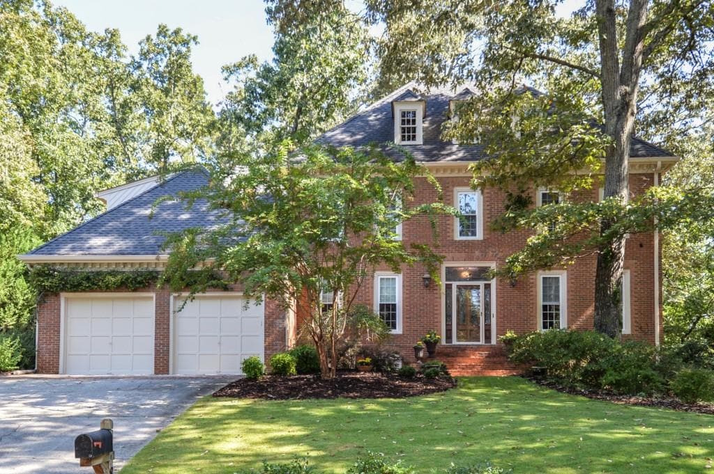 8665 Steeple Chase Drive, Roswell, GA 30076 — most recent listing photo