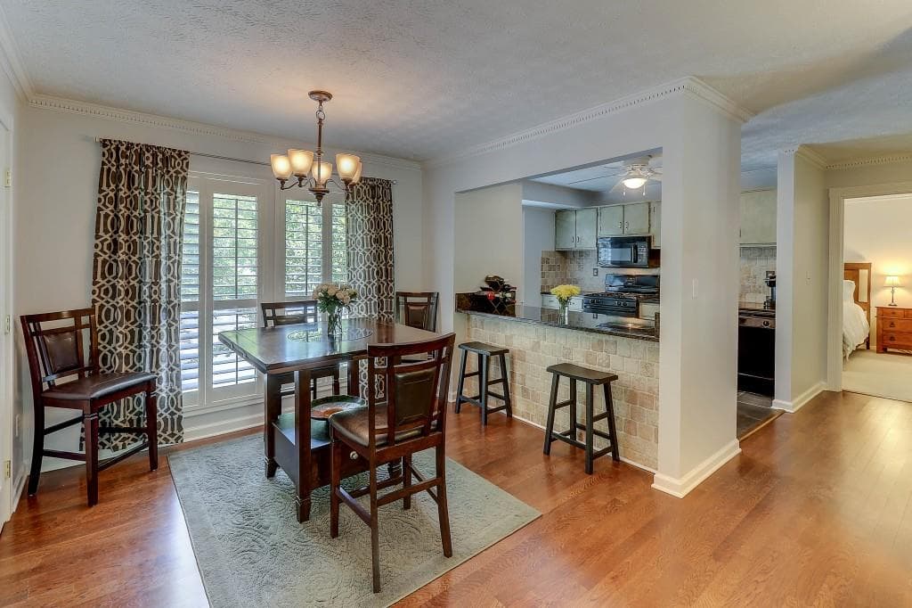 1702 Woodcliff Drive 1702, Sandy Springs, GA 30350 — most recent listing photo