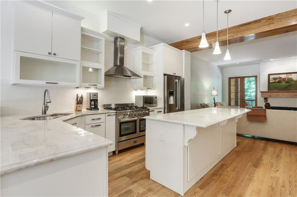 450 Selborne Way, Chattahoochee Hills, GA 30268 — most recent listing photo