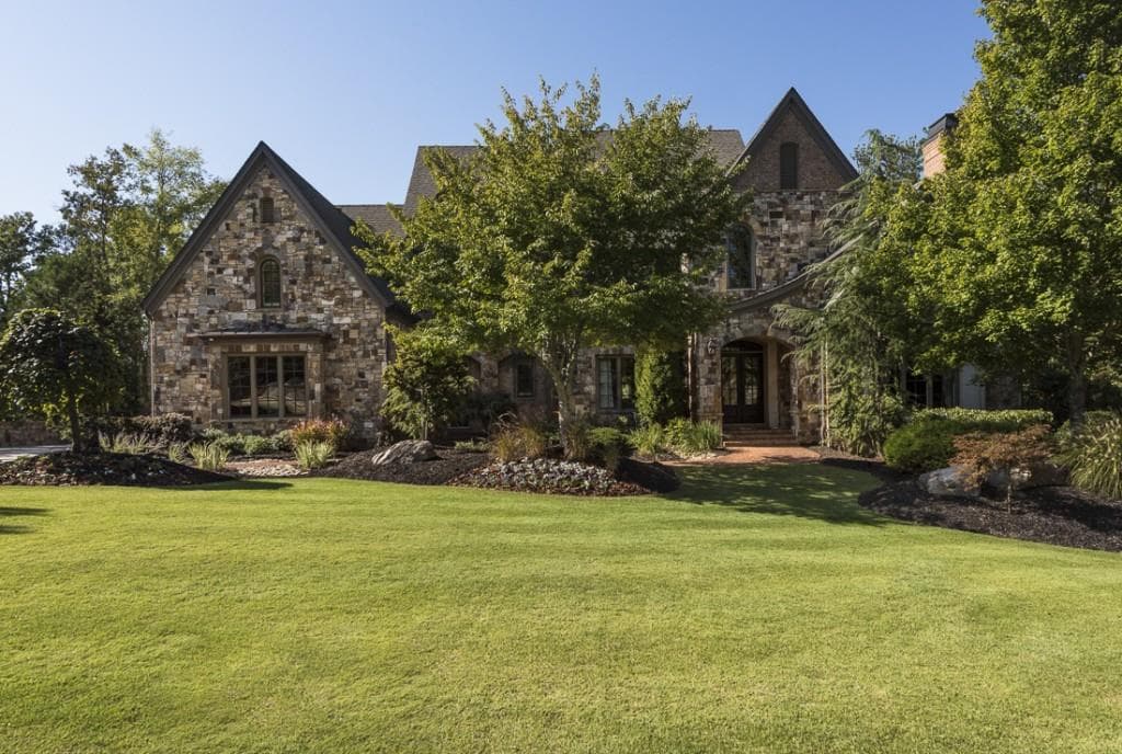 932 Chattooga Trace, Suwanee, GA 30024 — most recent listing photo