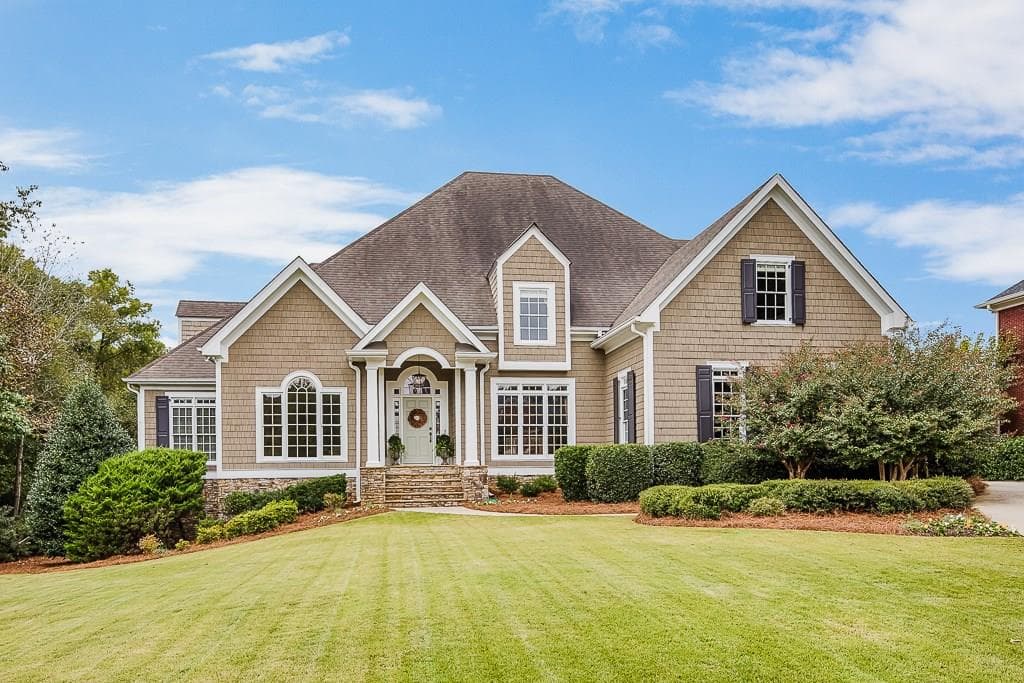 5 bedroom, 6,188 sq ft single family residence sold at 90 Saddleview Run, Atlanta, GA 30350