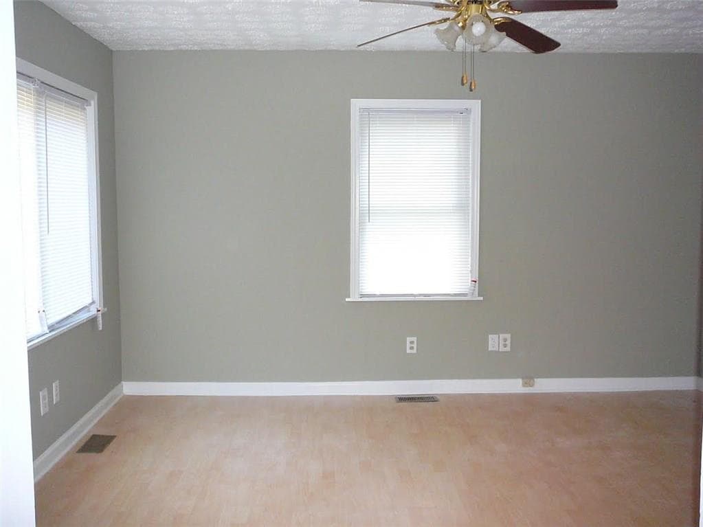 3 bedroom single family residence sold at 254 Moreland Way, Hapeville, GA 30354