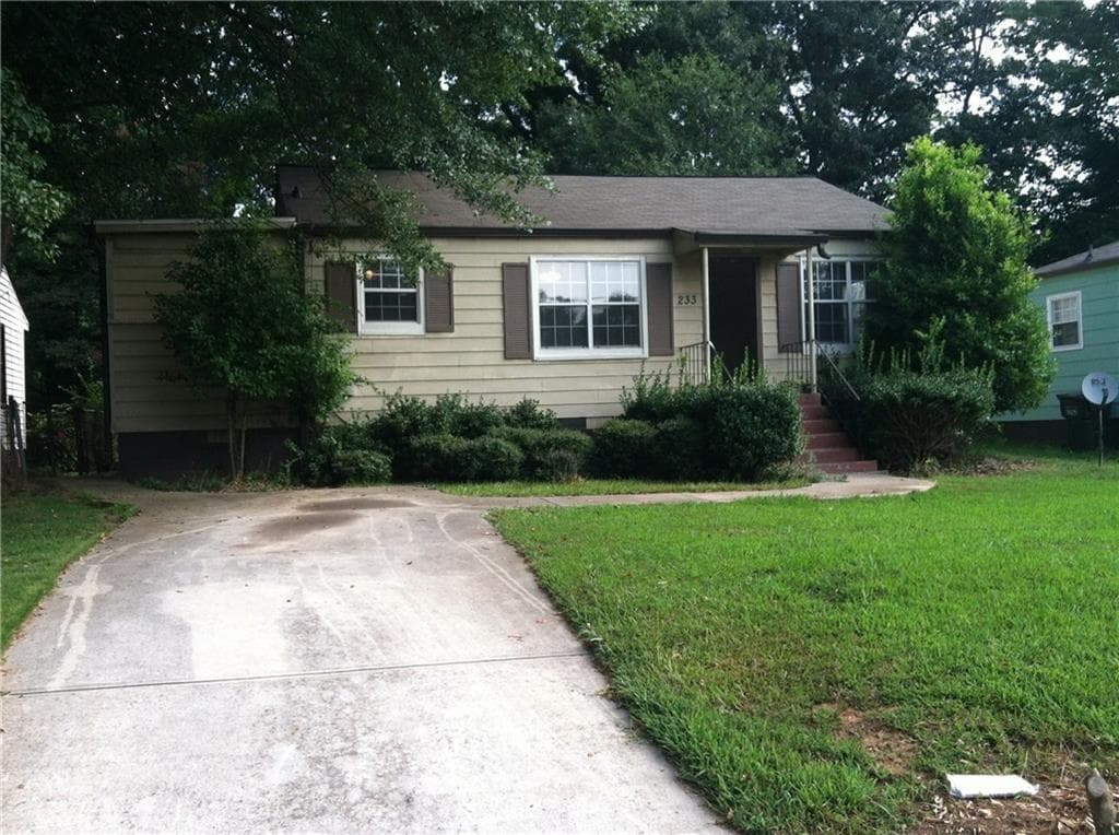 3 bedroom single family residence sold at 233 Birch Street, Hapeville, GA 30354