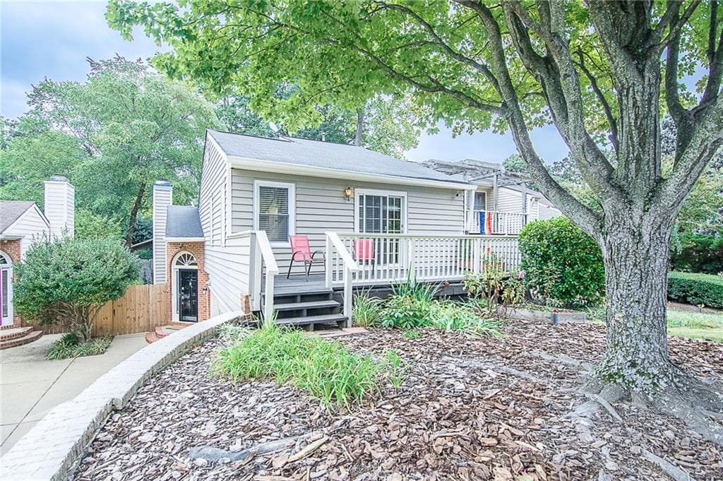 2 bedroom, 2,243 sq ft townhouse sold at 1823 Rockridge Place, Atlanta, GA 30324