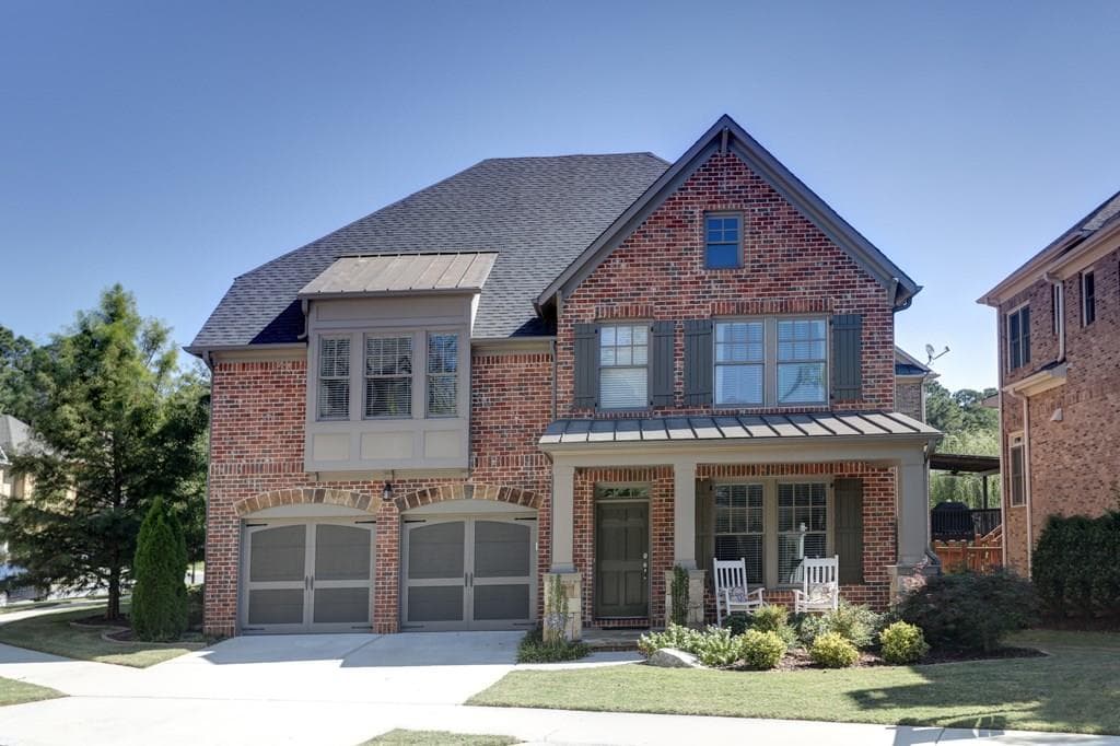 4 bedroom, 2,856 sq ft single family residence sold at 11673 Parkside Avenue, Alpharetta, GA 30005