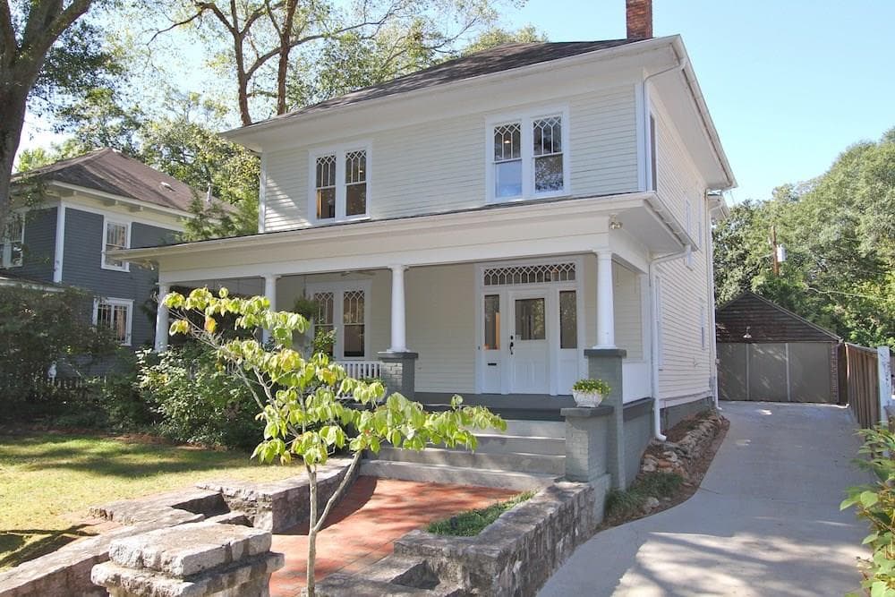 3 bedroom, 2,204 sq ft single family residence sold at 308 Gordon Avenue, Atlanta, GA 30307