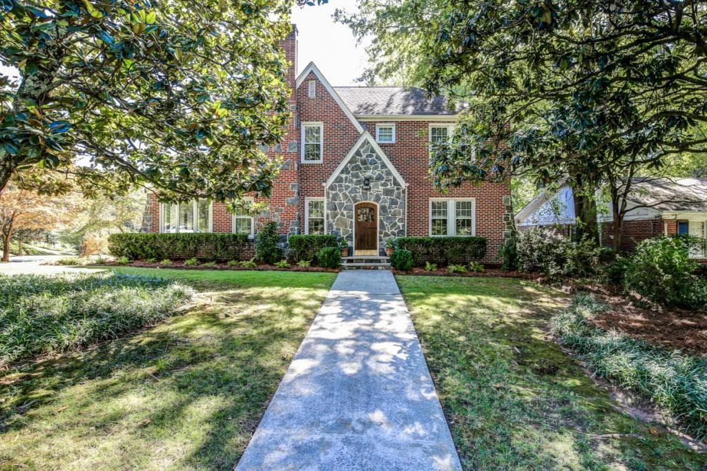 5 bedroom, 3,133 sq ft single family residence sold at 1195 Clifton Road, Atlanta, GA 30307