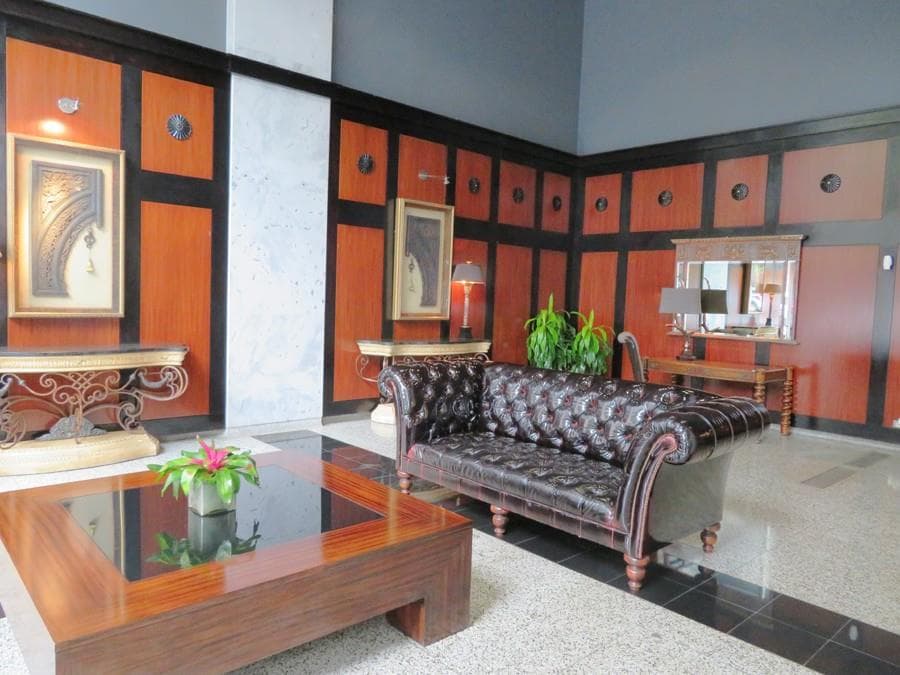1 bedroom, 655 sq ft condominium sold at 620 Peachtree Street 1801, Atlanta, GA 30308