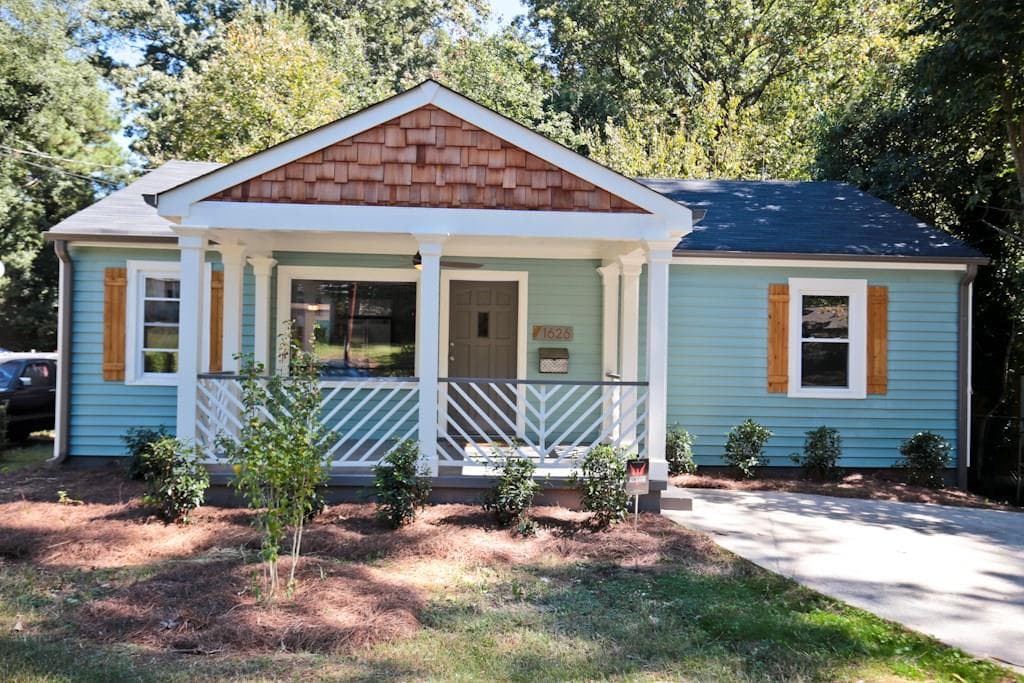 3 bedroom, 1,626 sq ft single family residence sold at 1626 Jobeth Avenue, Atlanta, GA 30316